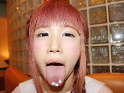 お酒と薬でラリったAV女優と中出しSEX