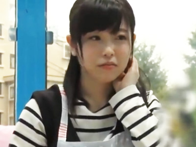 母性溢れる黒髪ツインテールの童顔保母さんが早漏チンコの改善サポート