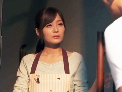 「お願いヤメテ‥！」旦那の知らぬ間に犯されて堕ちていく激カワ若妻