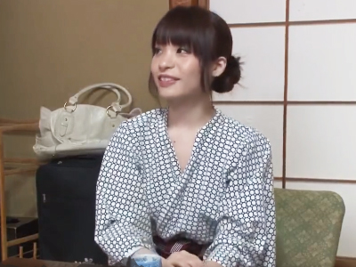 若くて超美人な義母と親睦を深める混浴→フル勃起してしまい生発射パコ展開に！