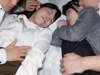 泥酔させられたロリOL達！気づいたころにはもう遅い…チンポ立ちに囲まれてパコられまくりｗ