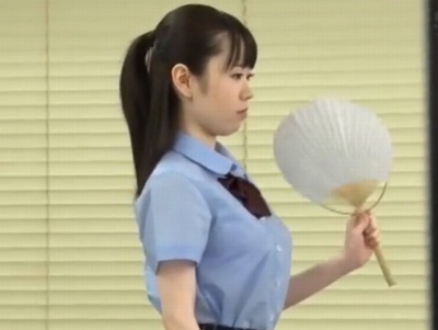 童顔に不釣り合いな巨乳JK！10年に1人の柔らかオッパイを揺らして制服パコ